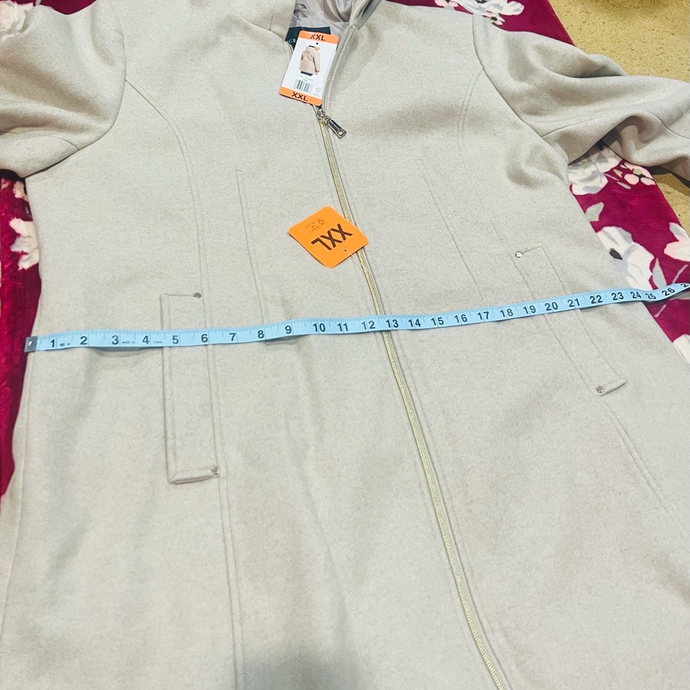 Vince Camuto Tan Trench Coat Modern Minimalist Design - Picture 8 of 15